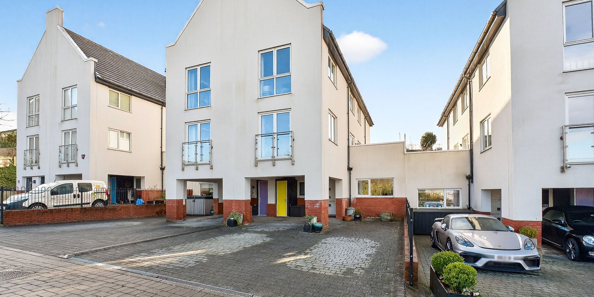 4 Bedroom House On Penarth, CF64For Sale