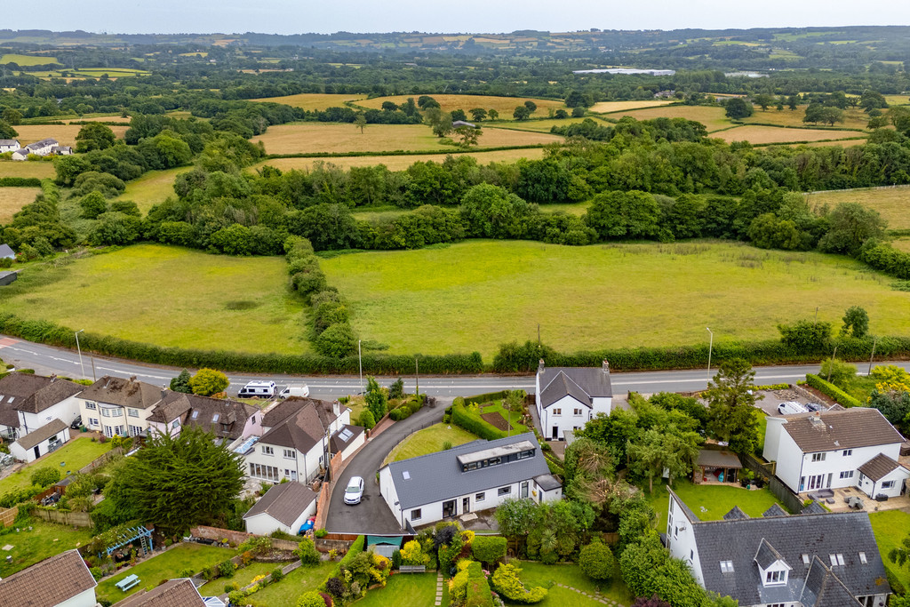 Image 9 Llantrisant Road, Groesfaen