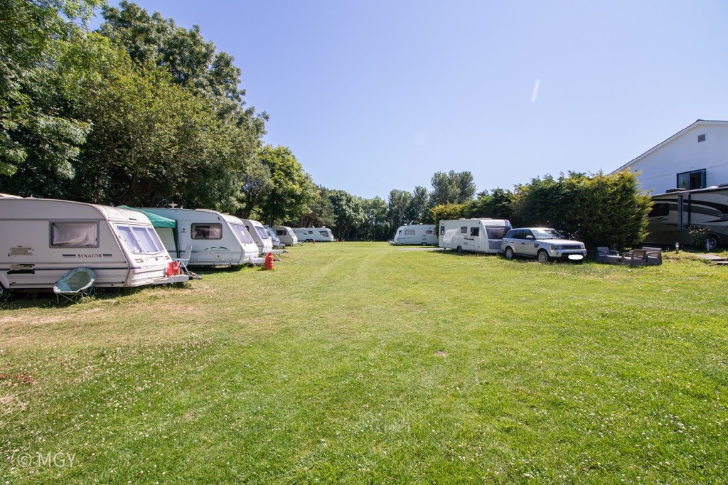 Image 5 Vale Park Hotel and Touring Site