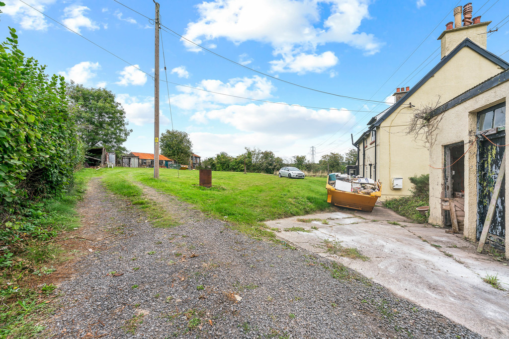 Image 17 Tal y Fan, Nant Y Ffynnon, Capel Llanilltern, Cardiff