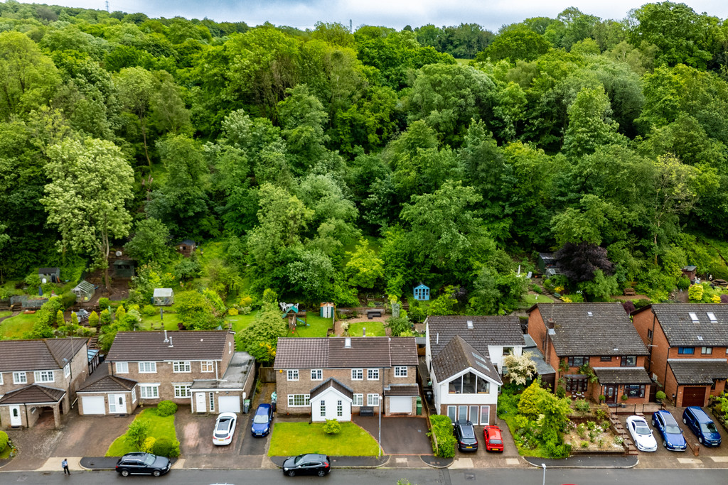 Image 49 Castell Coch View, Tongwynlais, Cardiff