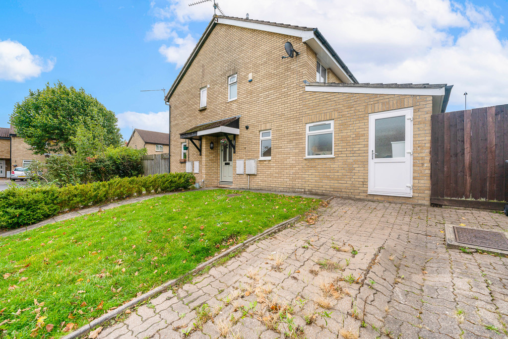 Image 17 Burne Jones Close, Danescourt