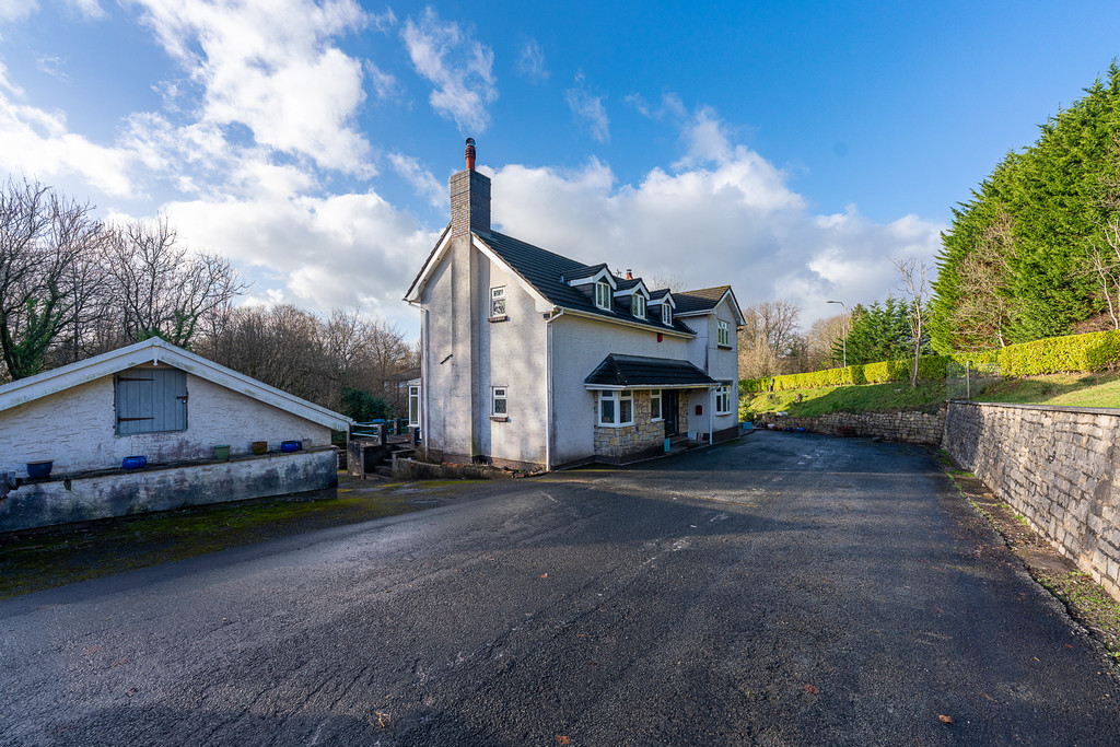 Image 23 Dwrlyn Cottage, Llantrisant Road, Capel Llanilltern, Cardiff