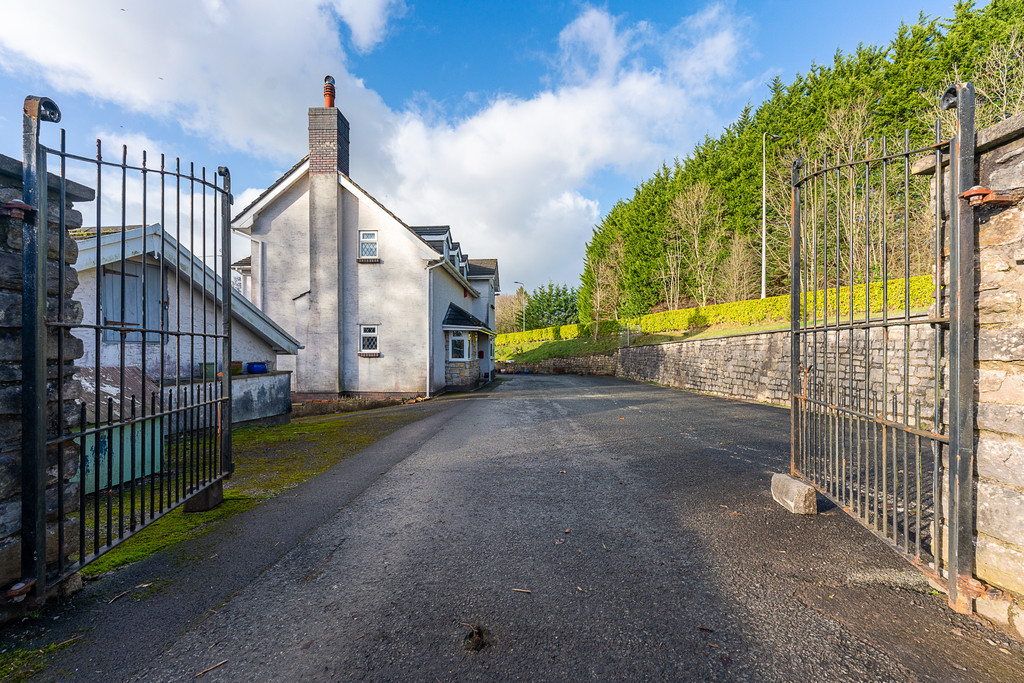 Image 24 Dwrlyn Cottage, Llantrisant Road, Capel Llanilltern, Cardiff