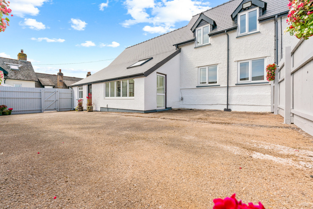 Image 21 The Cottage, Cefn Llogell Lane, Coedkernew, Newport