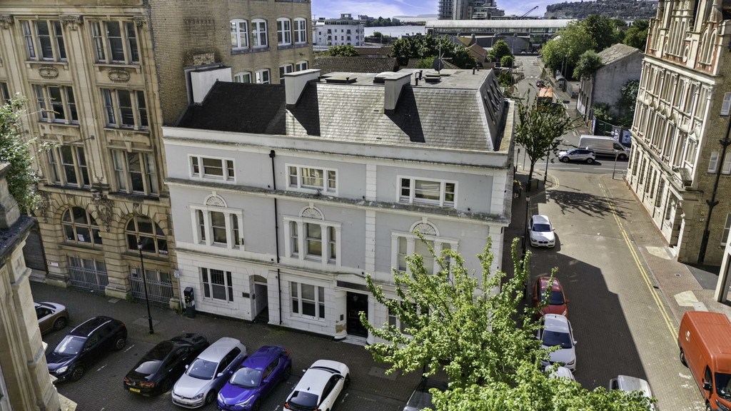 Image 15 Marine House, Mount Stuart Square