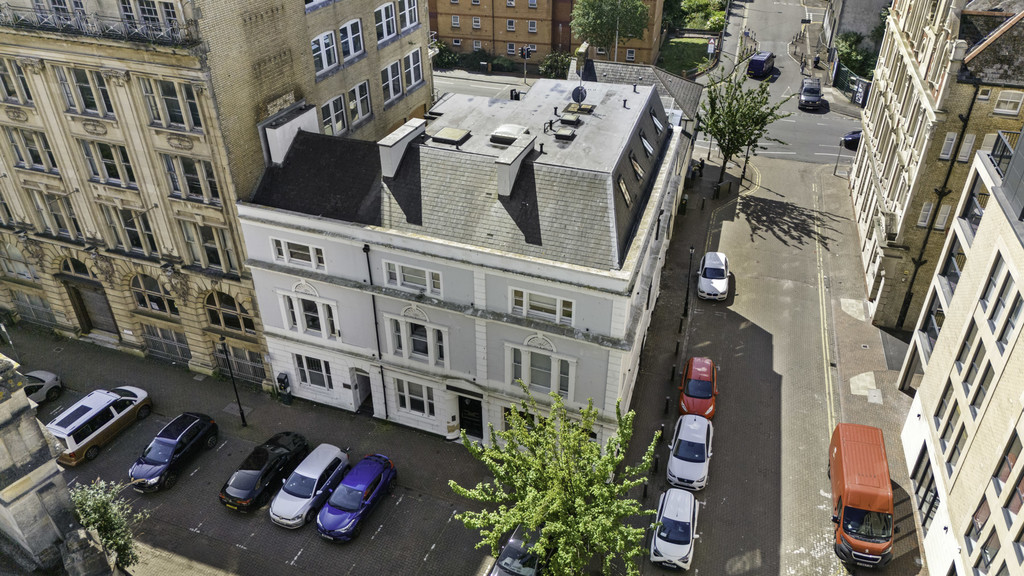 Image 16 Marine House, Mount Stuart Square