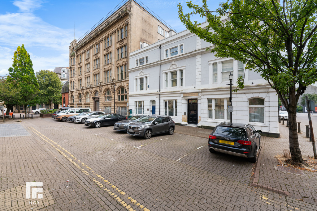 Image 15 Marine House, Mount Stuart Square