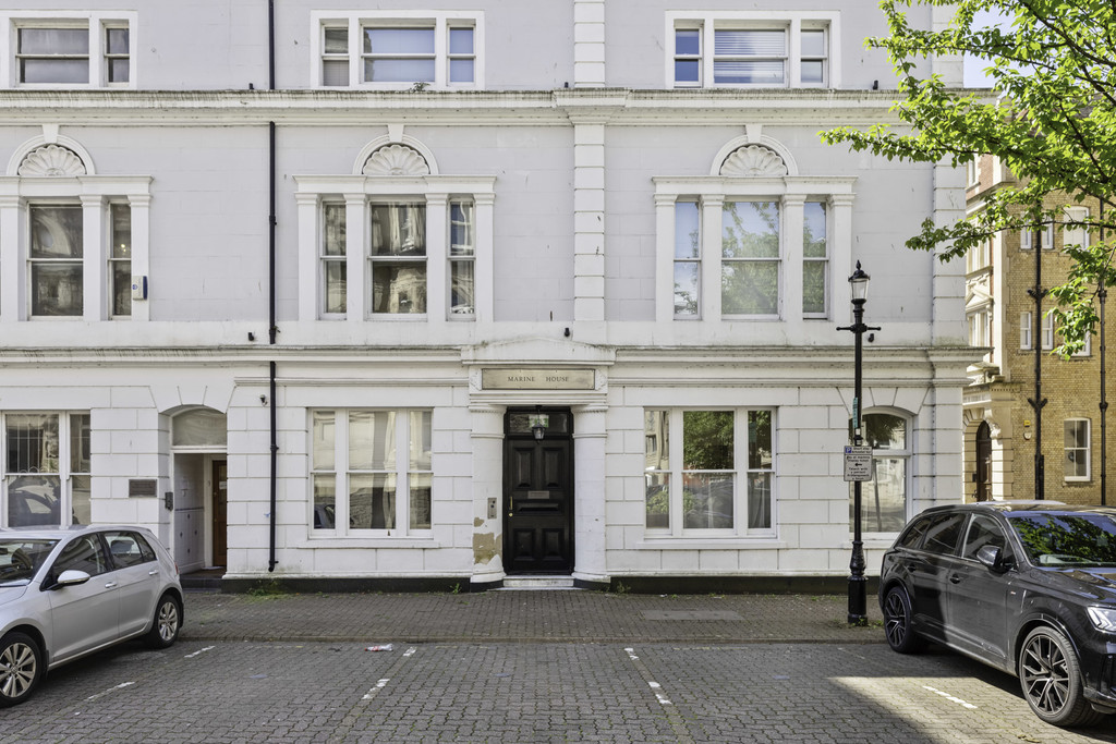 Image 14 Marine House, Mount Stuart Square