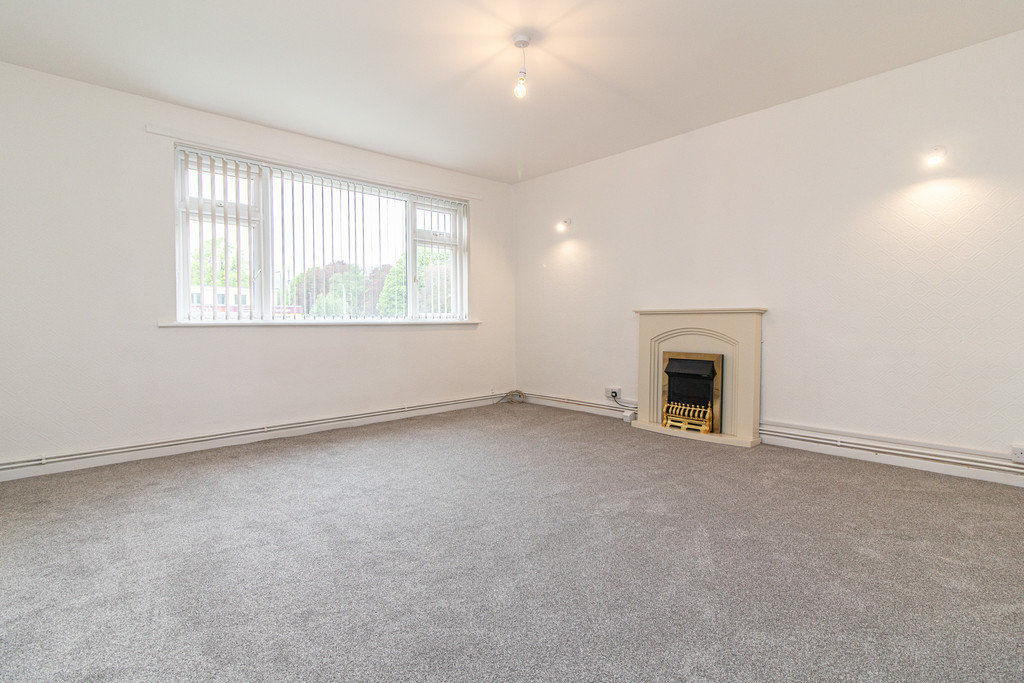 Image 1 4B Thornhill Court , Heol Llanishen Fach, Cardiff