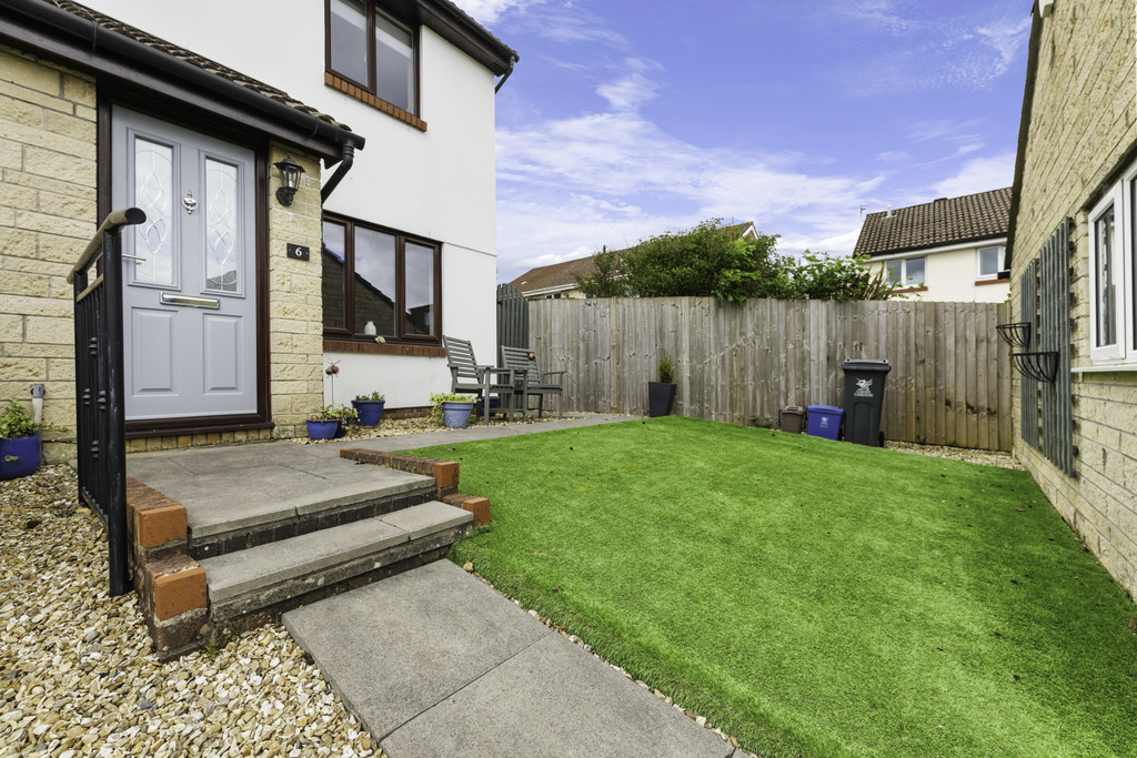 Image 15 De Braose Close, Danescourt