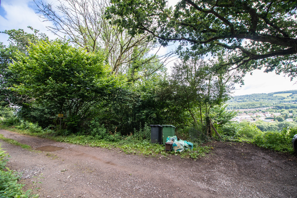 Image 5 Garth Row, Gwaelod-y-garth