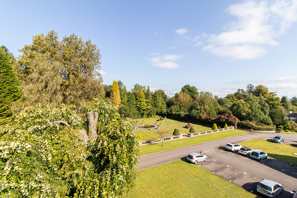 Image 23 Western Courtyard, Talygarn, Pontyclun