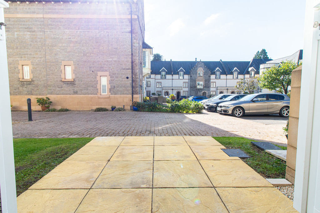 Image 10 Western Courtyard, Talygarn, Pontyclun